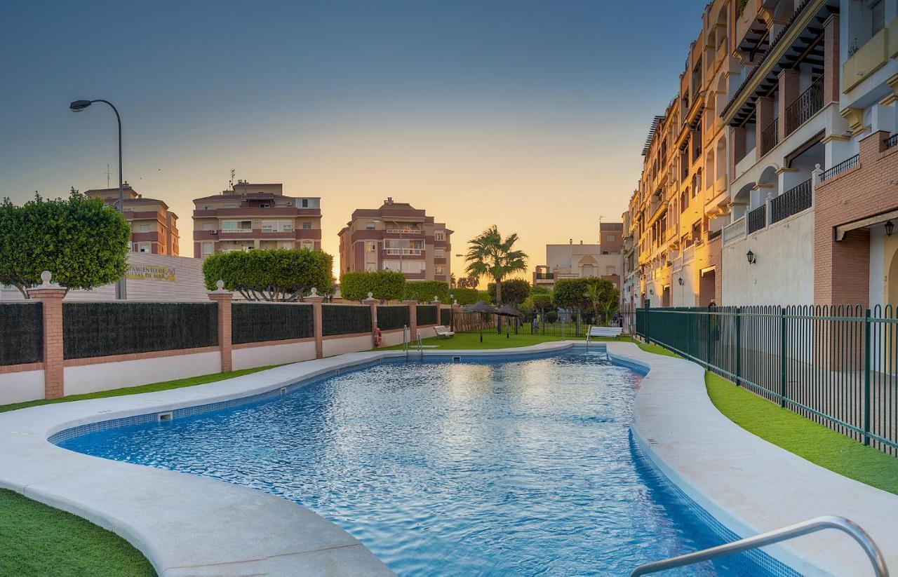 Apartamento 2 Dormitorios En La Mejor Zona De Roquetas Roquetas de Mar Exterior photo